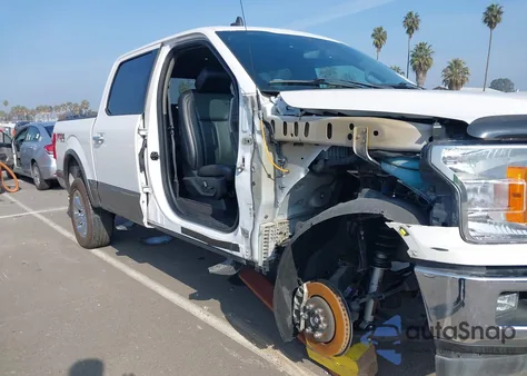 2019 Ford F-150 Lariat z USA, uszkodzony, nr VIN 1FTEW1E40KKE38904